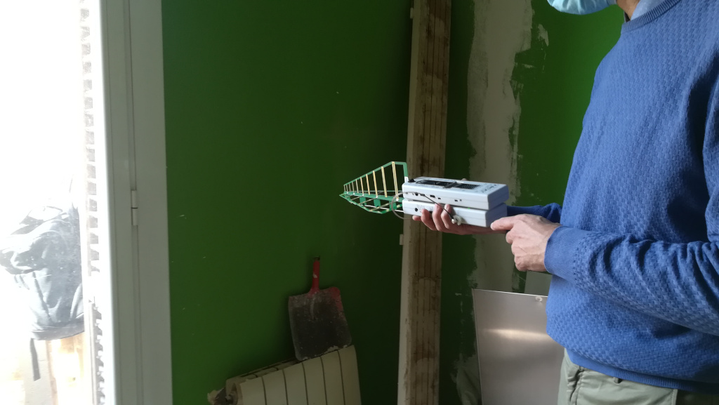 Medición de ondas electromagnéticas en un piso de Sant Martí, Barcelona