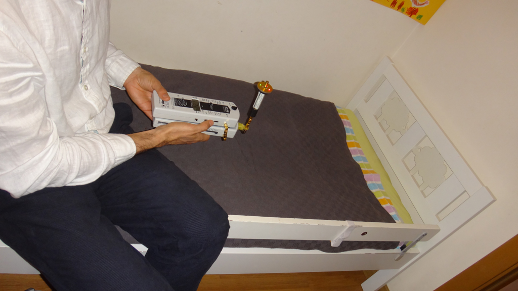 medición de campos y ondas en un piso en Diagonal Mar, Barcelona